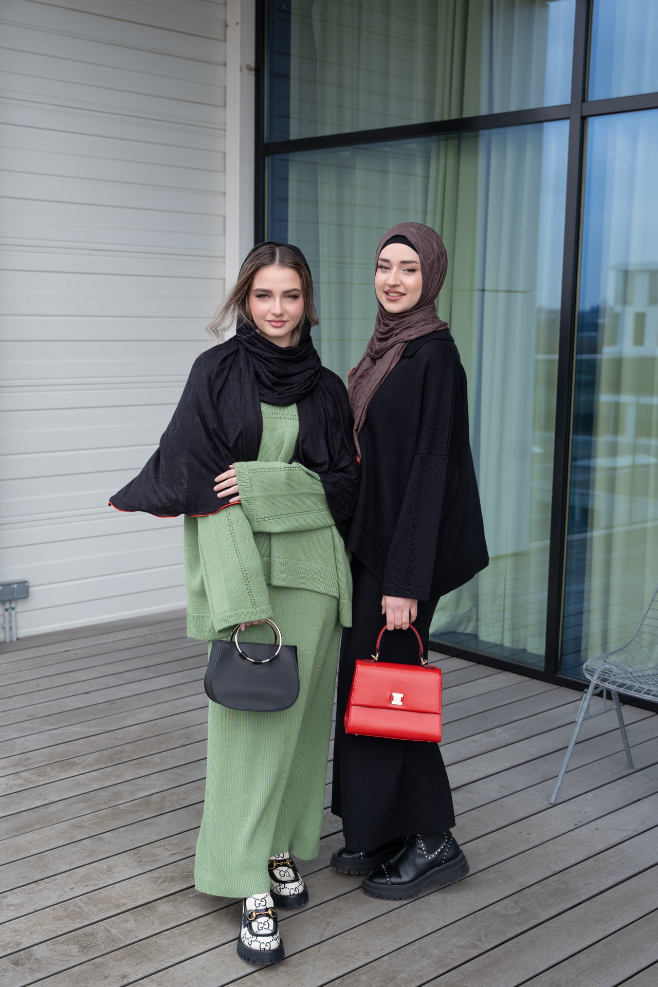 Andrea black jumper